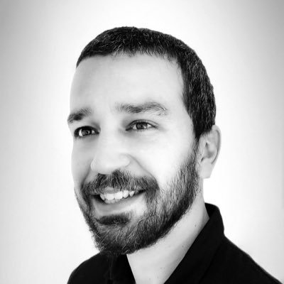 Senior UI / UX Product & Interaction Designer | User Research Advocate | Prototyping Adept | AI Enthusiast