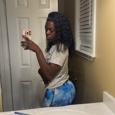 Memphis Tn / ⬆️9️⃣0️⃣1️⃣ TAURUS ♉️ . I like girls 🏳️🌈