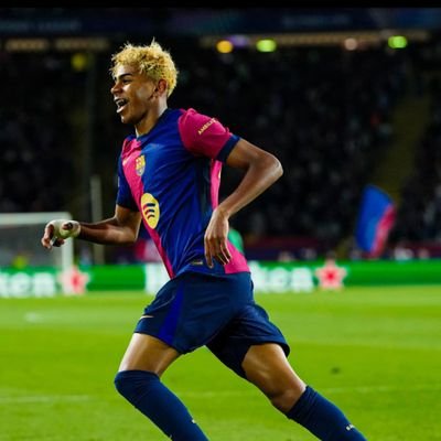 mkambamykee015's profile picture. God 👑 ||Marketer 🎯||YNWA ♥️ ||Humbled 💫 || Economist ✨️|| Hidden  💎 💯||  Positivity ✌️