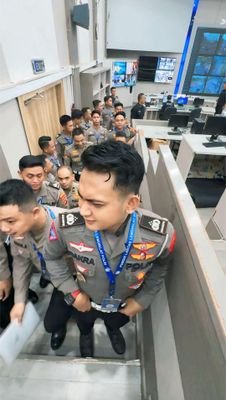 Kami melayani masyarakat 24 jam
Orag biasa yang penuh dosa