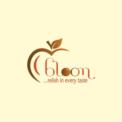 ✨ Relish in every taste and story. 👩🍳 Meat pies, Cakes, Yoghurt, Fruit Parfait, Cake Parfait. 💌 DM for event orders.