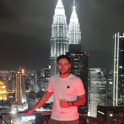 William92211571's profile picture. Technical Influencer Marketer