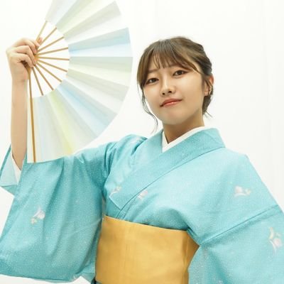 岐阜県下呂市出身29歳。スキップ少し緩和したと思ったら出来なかった女。 ディズニーオタクに沼りました✨️
ヤマダデンキCM
どんぐり劇場:【⠀テイルズ⠀】ひび割れ鏡🪞役出演予定
推し:美女と野獣 ベル🔔 ミニー🐭🎀✨なとりプロダクション所属
