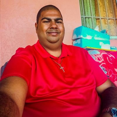 I am a young man at 32 living a calm and stress free life. 😇🙏✨️ Graphic Designer | Swimmer | Walker 🚶♂️
Mom: 1963-2004 | Dad: 1957-2024 🕊🕊