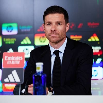 Football lover👌ll
Real Madrid fan🥰ll
Web Developer 💻🧑💻ll
Freelancer ✍️ll
Lover of God ❤️