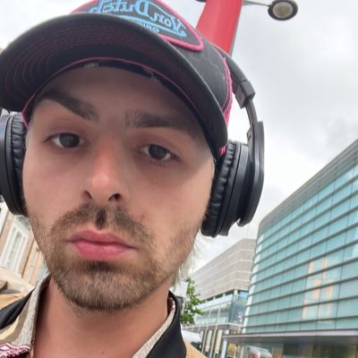 ignuaj's profile picture. All views & opinions are my own. 🏳️‍🌈🐈‍⬛