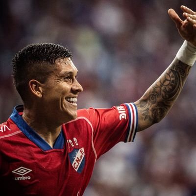 Anti-hincha de los hinchas.
Todo tiempo pasado siempre fue mejor.
@fedeepirez para mis amigos.