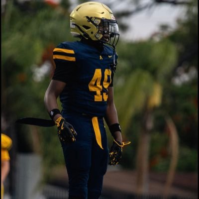Class of 28’ @STA_Football | LB | 5’10 185 lbs | 4.2 gpa dwayne.thomas@aquinas-sta.org