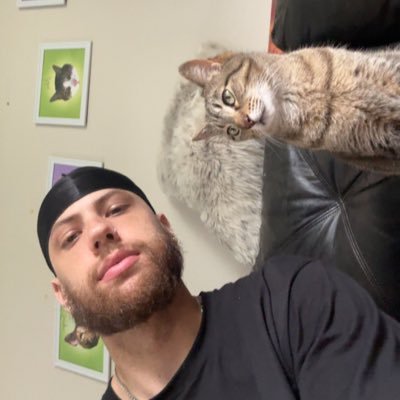 24 I Twitch Affiliate | Caleb • Caden • Cam • Lewis • Dylan • 🐈 CC