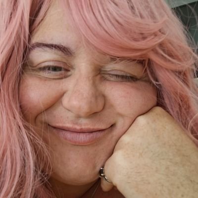 Jujudragonfire1's profile picture. Bint