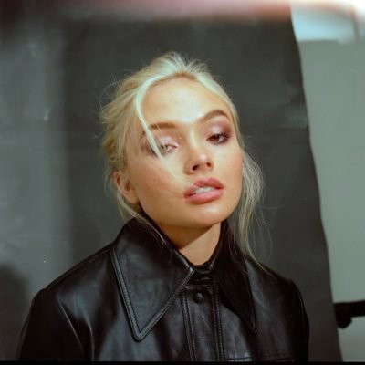 MindgameMarlowe's profile picture. Psychotherapist. Supervillain Mindgame. Covertly hypnotizes clients and uses them to her own devices. Non-Lewd Story driven. Written by #EvilPen Fake/RP/Parody