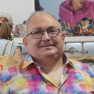 ¿Para qué sirve la Utopía? Para caminar.
psuquero de por vida @ComunsBaix