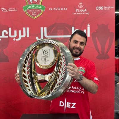 يوفنتيني وأعشق برشلونه ، أهلي دبي حبه يسري في شرايني❤️