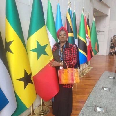 Juriste Publiciste
Spécialiste Décentralisation
Experte en Genre et Consolidation de la Paix
2éme Cohorte Femwise
HCCT sortante.
Élue locale