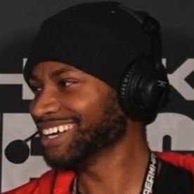 Story Hunter | People Lover | Esports Enthusiast |
FGC Commentator/TO as seen on @MomoCon @DreamHack @Dragoncon
he/him| 25 🇹🇹|✝️|🏳️🌈|🇵🇸