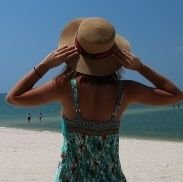 30代専業主婦👩🍳➡旦那の収入だけじゃ生活がカツカツ💦➡子供の将来のために何かしたいと副業を決意➡1年目新米アフィリエイター💡➡今は正社員並みの安定して20万円継続💰2025年目標は、家族で海外旅行しながらリモートで稼ぐ生活を実現すること🌏日々の奮闘を発信中!