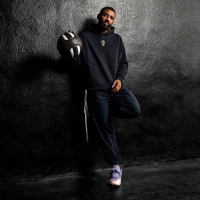 Kyrie Irving fanpage from🇯🇵 Dedicated to @kyrieirving Tribe Hélà🤞🏾 Official IG↓