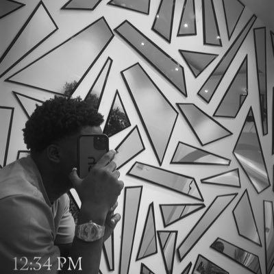 yoisjojo's profile picture. lifestyle/creator 📧: teammjojo@gmail.com    📸@jojoscraft_