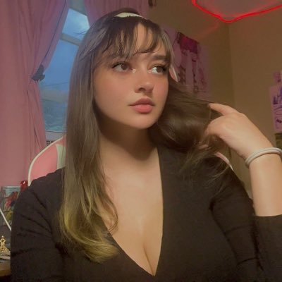 🌸⋆🖇⋆ 25 ⋆ bi ⋆ she/her | Alt Girl .° ༘ 🍓⋆🐻⋆ selfies ⋆ DMs OPEN - IG: novawysteria