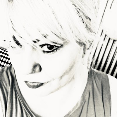 Beiträge verfasse ich ausschließlich ab einer Blutalkoholkonzentration von 3,0 Promille. Eine Schuldunfähigkeit muss mindestens in Betracht gezogen werden.