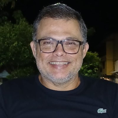 Zootecnista|Especialista em Gestão do Agronegócio|Bacharel em Administração Pública|Democrata|Progressista|Humanista|Contra desigualdades sociais. #Siga-me #SDV