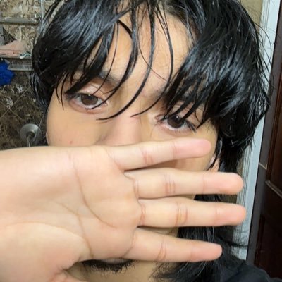 Askizzy_x's profile picture. Idk