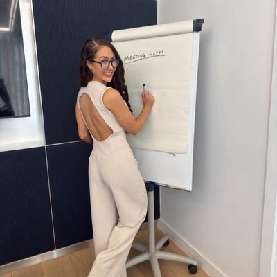 Trader & Investor helping people scale to £10k/month trading online & consistency turns ordinary to extraordinary!