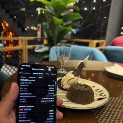 Professional Crypto trader PM me for #VIP Group Signals and INVESTMENT: https://t.co/LqyFuncomX