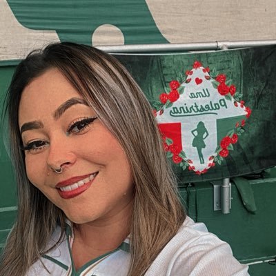 Que me traga paz ou me deixe em paz! Dona do canal UMA PALESTRINA. @Palmeiras , e mamãe do @PoggiAdrian 💚😍 INSTAGRAM: kah_poggi