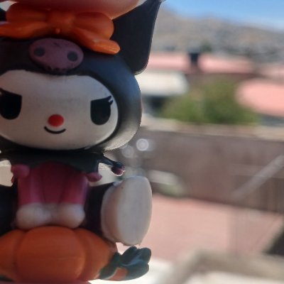 yvvdrasil's profile picture. a beautiful girl can turn your world into dust