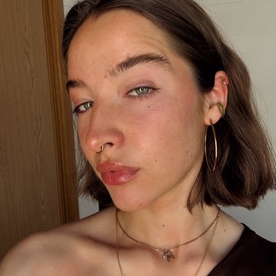 —— ☺︎ ——