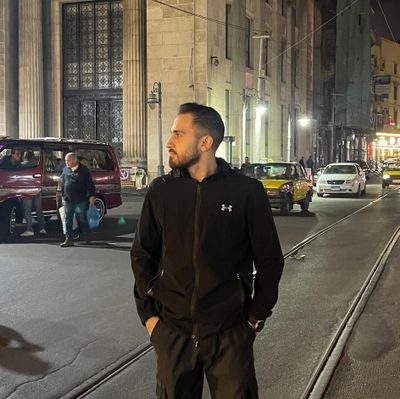 Trying to do better | Software Engineer 🧑🏻💻 | 🌟REAL MADRID🌟