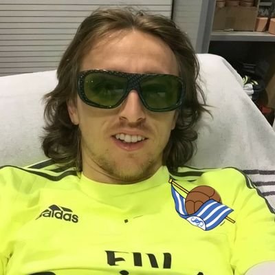 Euskal Herria📍
Txuriurdin maitia, soy bizkaino y de la real🤍💙
Me gusta también el Olympique de Marseille 🤍💙