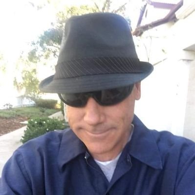 TRacheL51Q_'s profile picture. Io tutto, io niente, io stronzo, io ubriacone, io poeta, io buffone, io anarchico, o fascista, io ricco, io senza soldi, io radicale, io diverso ed io uguale.