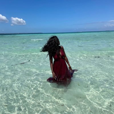 @Evelyn_Nakaayi