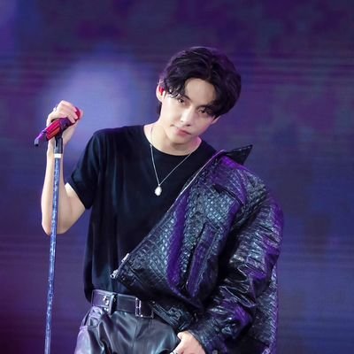 La vita è ingiusta, tanto sfortunata, la felicità e la gioia sono davvero brevi ma ci siamo incontrati, quindi abbiamo creato qualcosa di grandioso. (Namjoon).