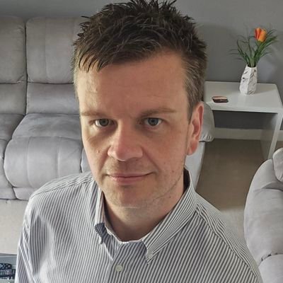 Co-founder of @segamags. Retro Ed for @debugmagazine & team member of Debug. Homebrew Editor for @pixeladdict_mag. Contact: marc@teamdebug.com
Views my own.