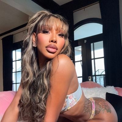 Magretistrans's profile picture. Trans and Proud 🏳️‍🌈.
Ready for Wild ts fun and unforgettable memories 🌚.
Ask for Menu ❤