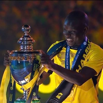 nooresta18's profile picture. 