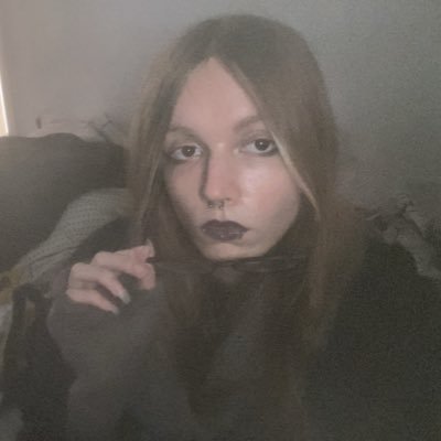 dol_lera's profile picture. she/they | owl lover | confused mtf nerd 🤍 | 18+ // minors DNI  |   https://t.co/NXhinbTEe9