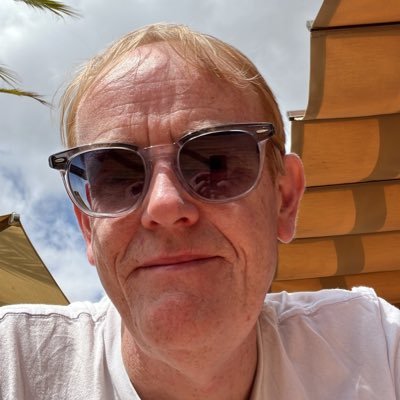 Davwa's profile picture. We’re not here for a long time, we are here for a good time!