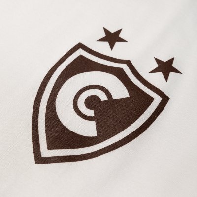 fotografia analógica de clubes y hinchadas en latinoamerica
@canchapopular__