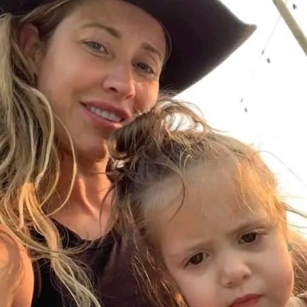 Gretchengaus559's profile picture. window