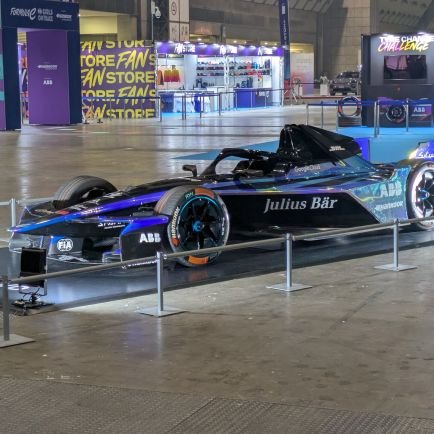 y15H33YGIh24606's profile picture. 本垢の方はモタスポを知らない知り合いが多いのでモタスポ用に新しく作りました

一応NISMO推しですがあまり関係なくモータースポーツを見てます

好きなレースシリーズはF1,FE,SFとかです