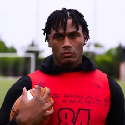 97th ranked in MO, 9th ranked LB in MO,LB|DE|TE| 26’|6’3 210 lbs|McCluer north high school | https://t.co/yds1y1joh3 quaceyhughes23@gmail.com |314-283-6126