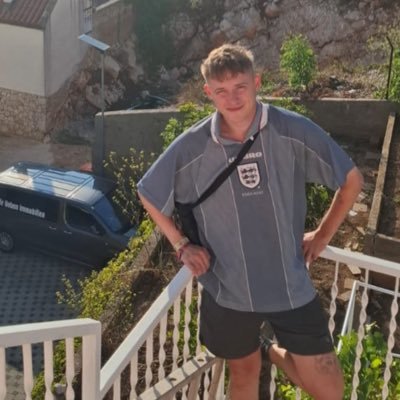 the brummie shaun ryder & crying west ham fan ⚒