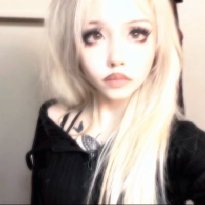 bimboglockz's profile picture. lawless bimbo enclosure