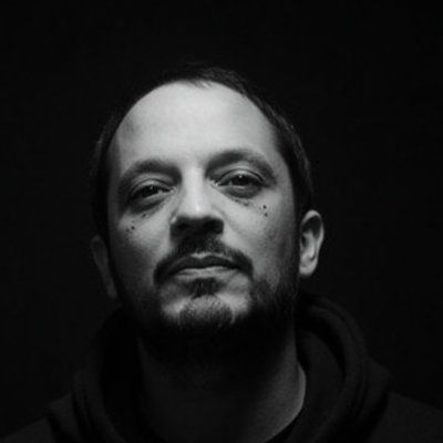 CeskoLab's profile picture. Spinning records • Modular synths performer
Sculpting raw textures & hypnotic loops