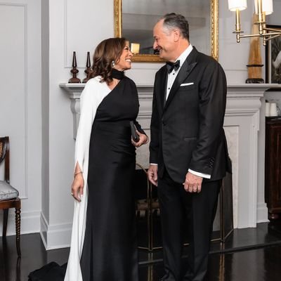 In Another universe where they are the first couple and my presidentš«
