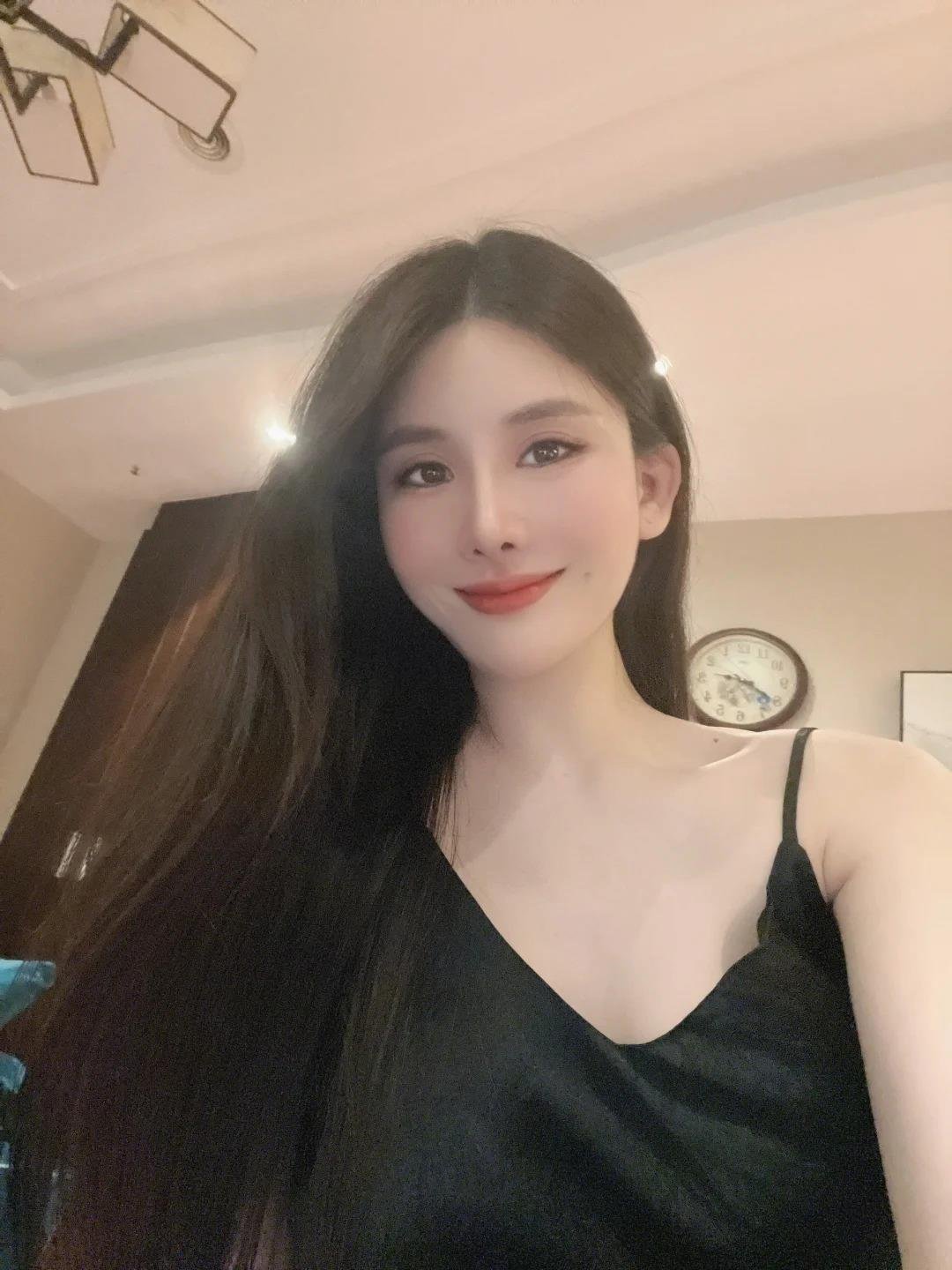 TammyDavis83494's profile picture. Tired of swiping left? Me too. Let’s skip the small talk and dive into real connections. Ready when you are.